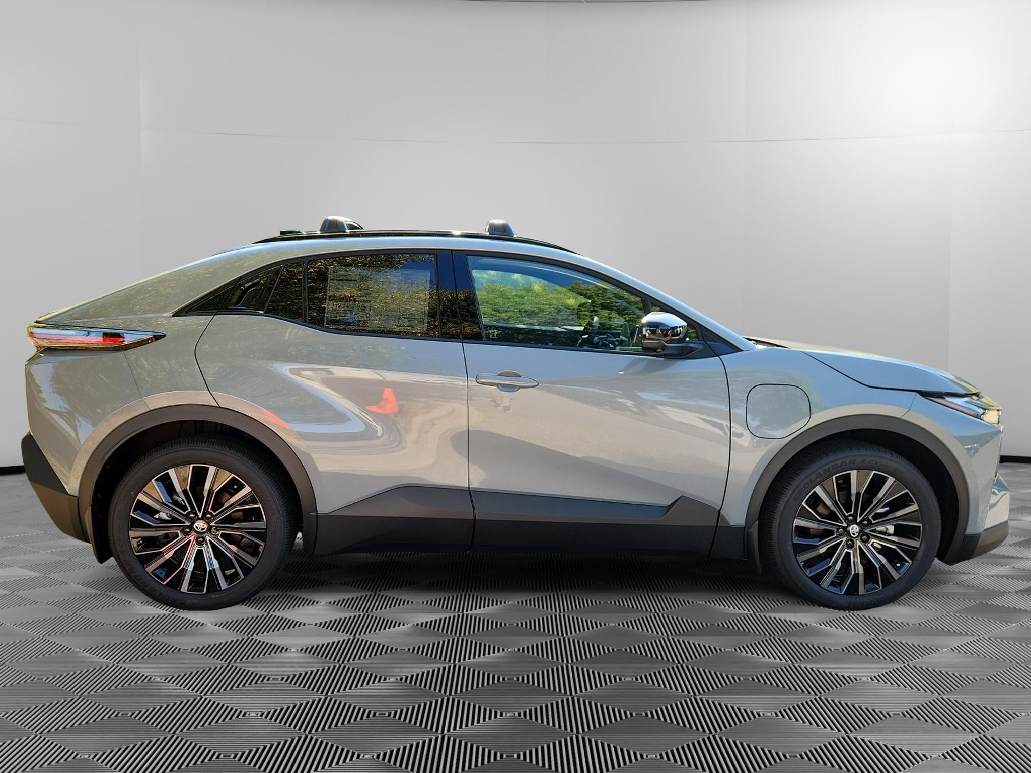 2027 Toyota C-HR XSE