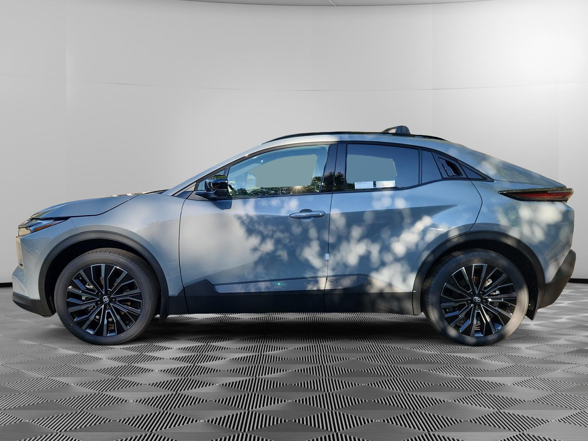 2027 Toyota C-HR XSE