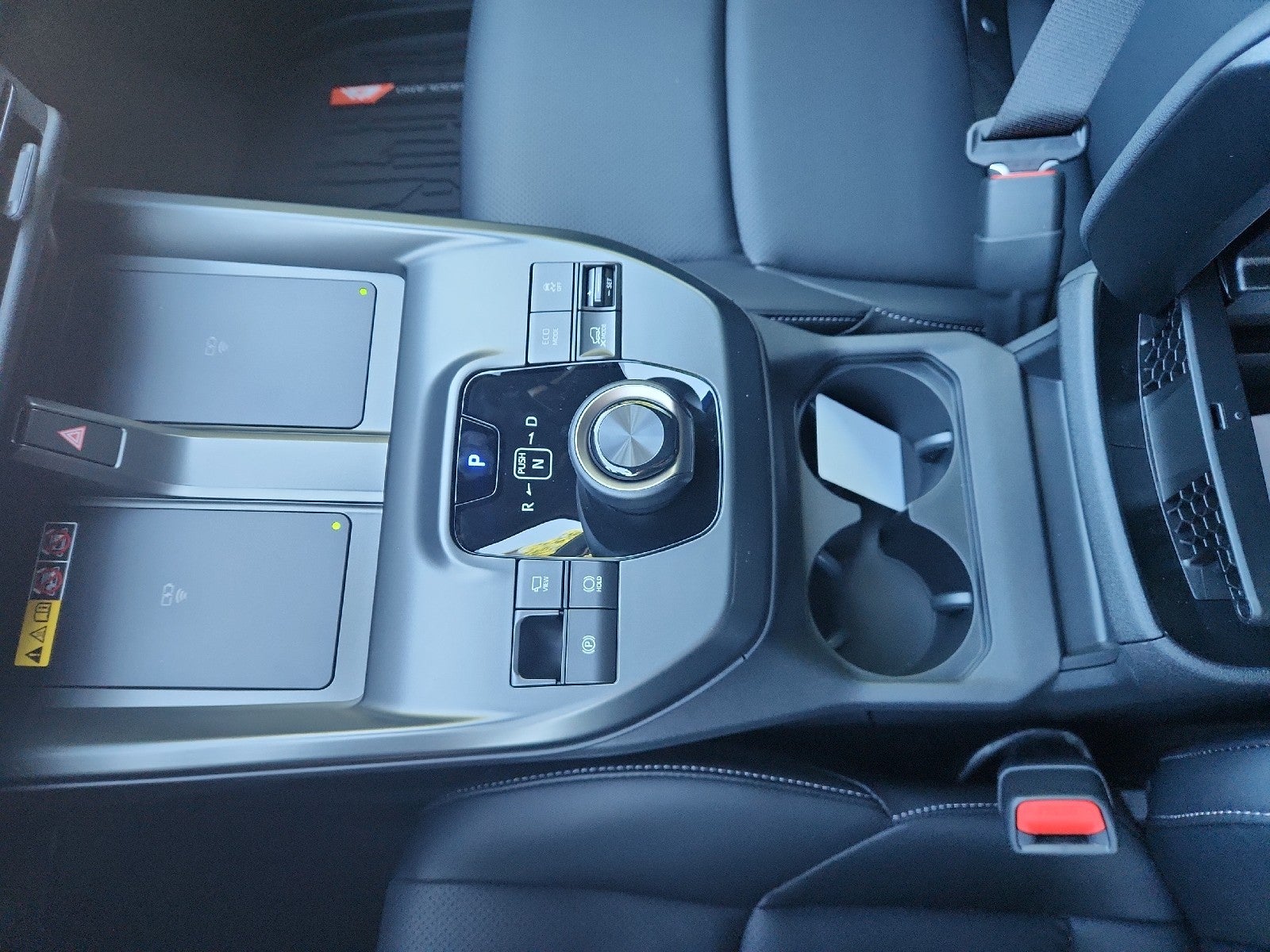 2026 Toyota bZ Woodland 4DR AWD PREMIUM