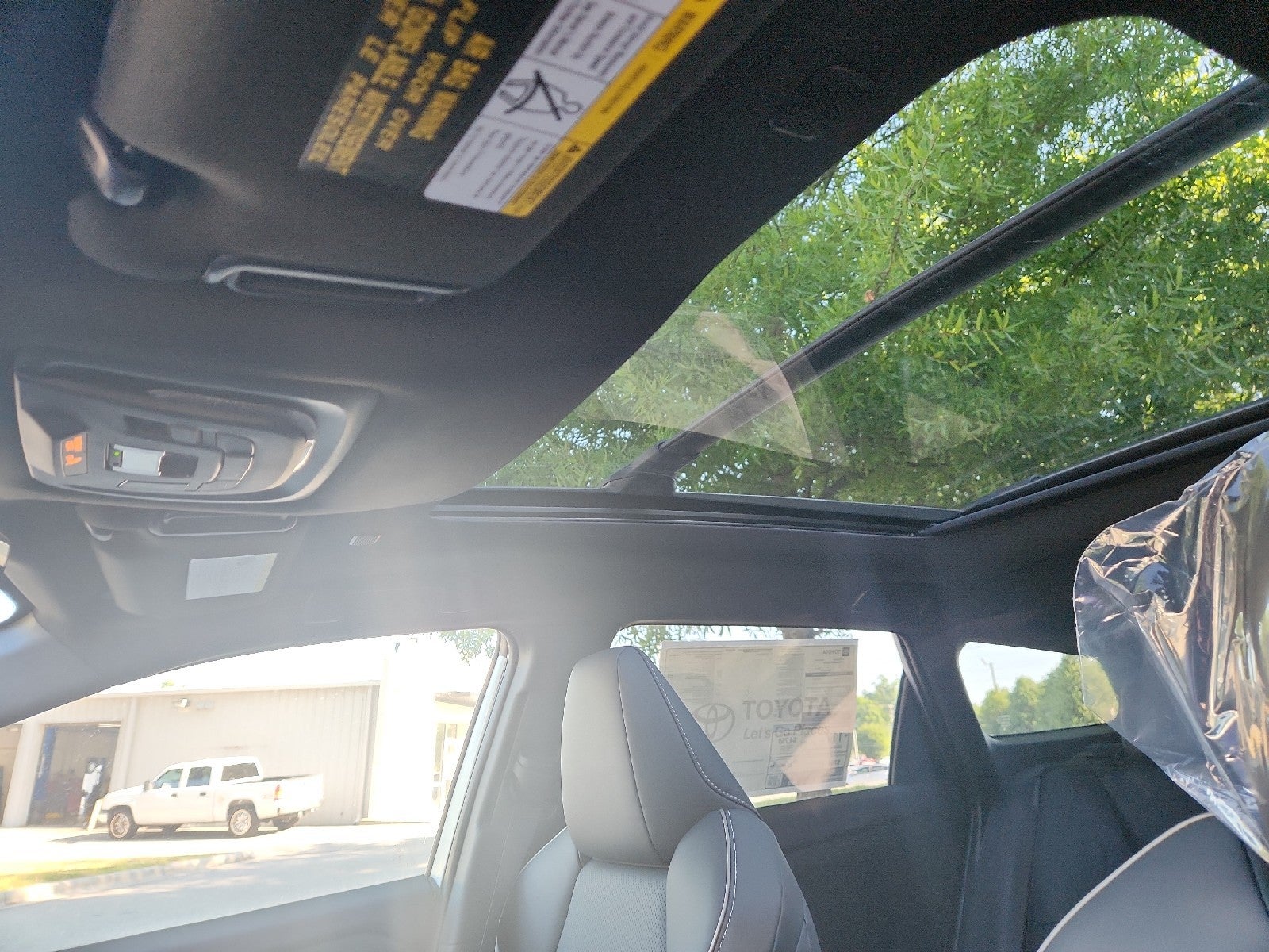 2026 Toyota bZ Woodland 4DR AWD PREMIUM