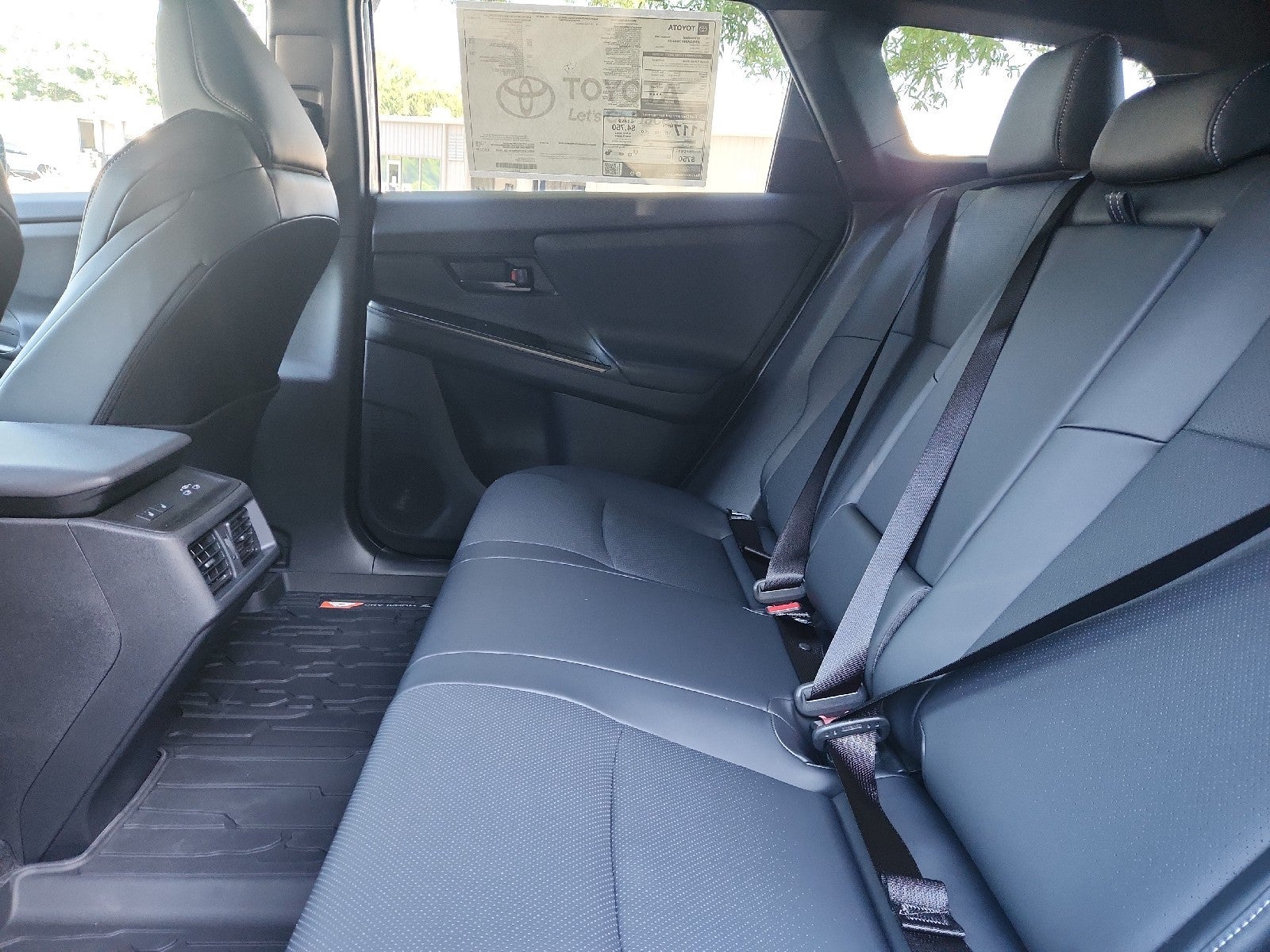 2026 Toyota bZ Woodland 4DR AWD PREMIUM