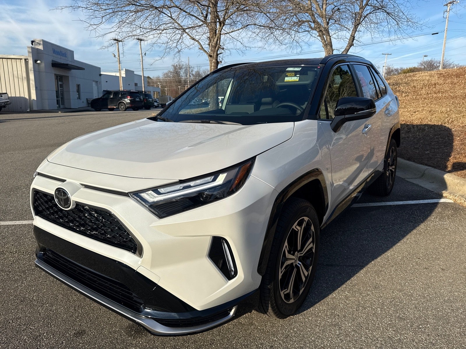 2025 Toyota RAV4 Plug-in Hybrid XSE