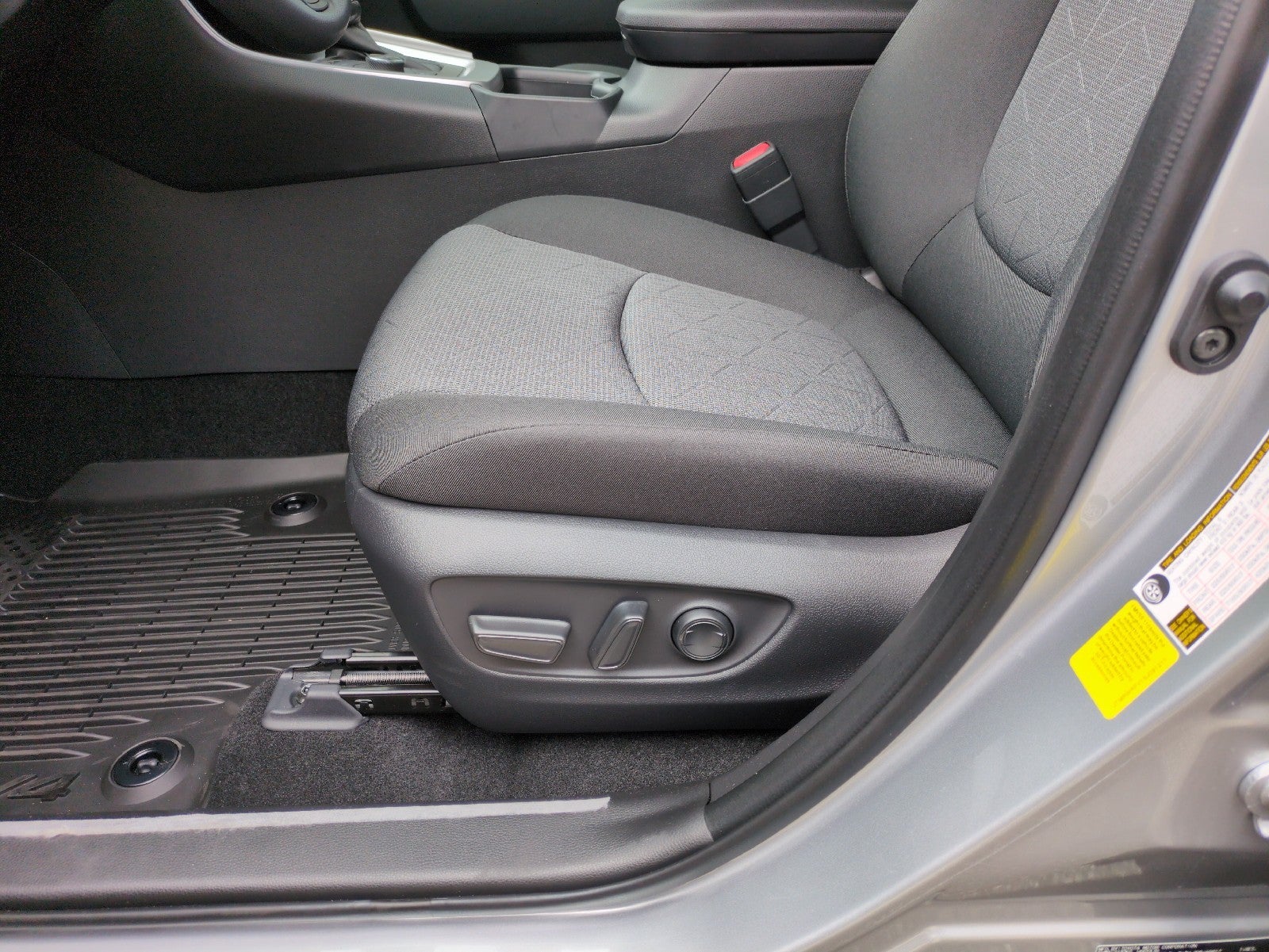 2025 Toyota RAV4 Hybrid Hybrid XLE