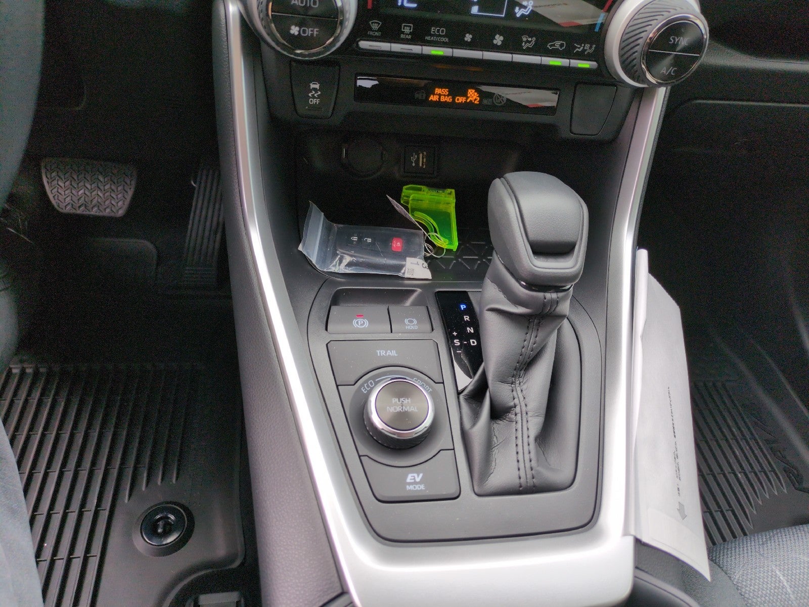 2025 Toyota RAV4 Hybrid Hybrid XLE