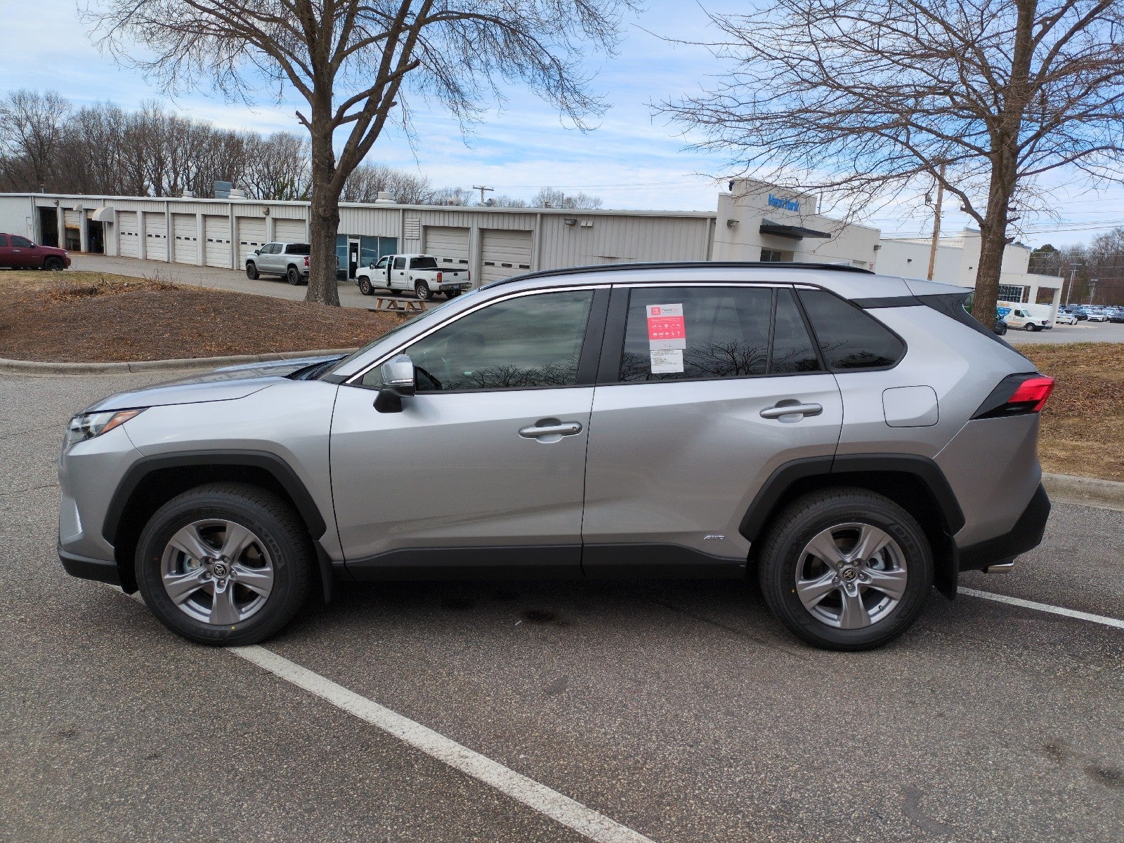 2025 Toyota RAV4 Hybrid Hybrid XLE