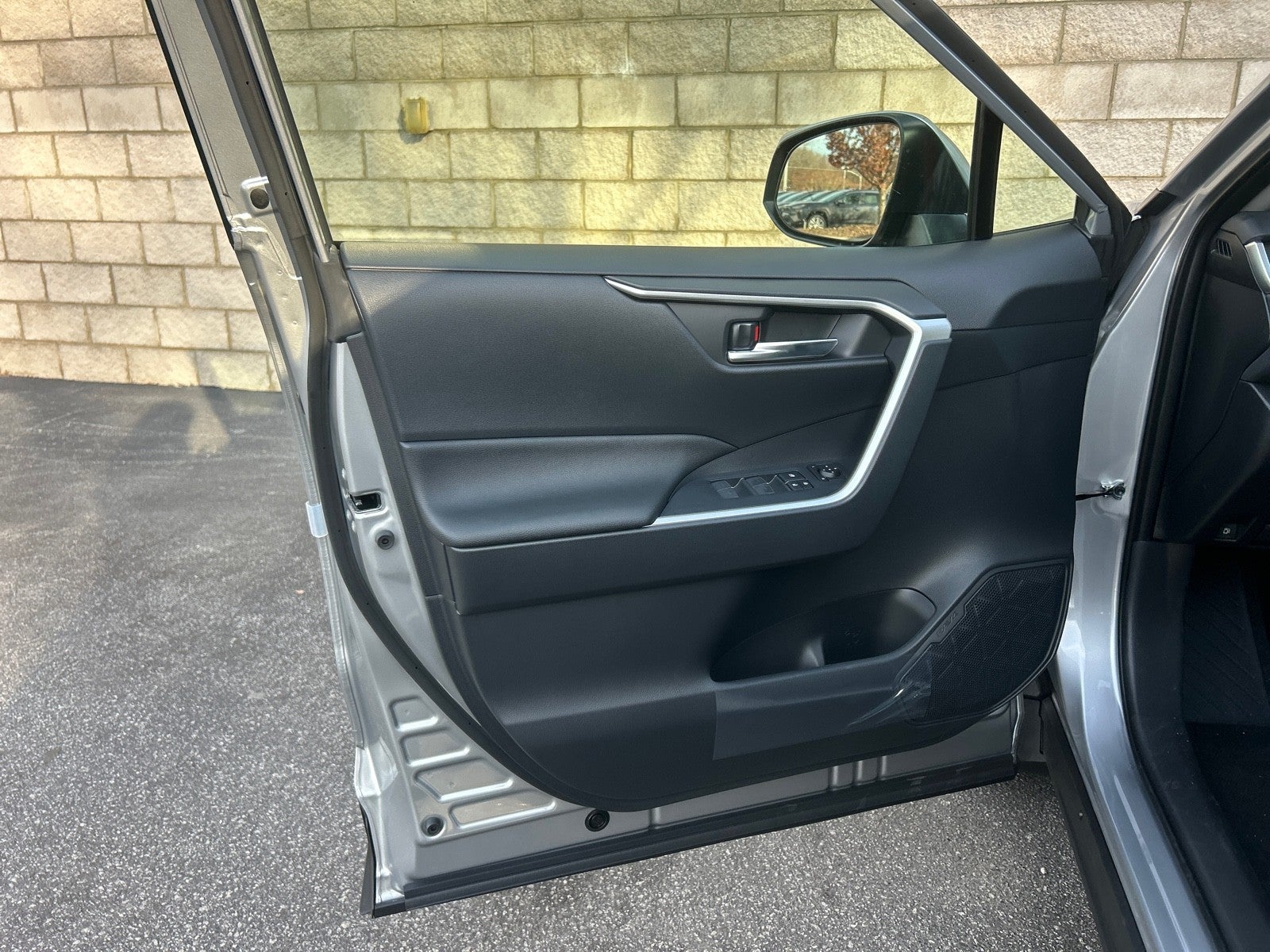 2025 Toyota RAV4 Hybrid Hybrid XLE