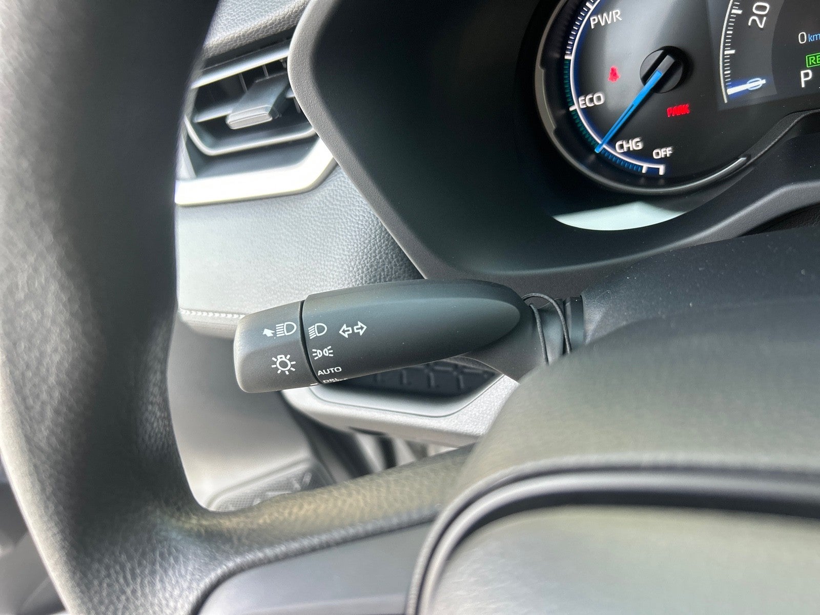 2025 Toyota RAV4 Hybrid Hybrid XLE