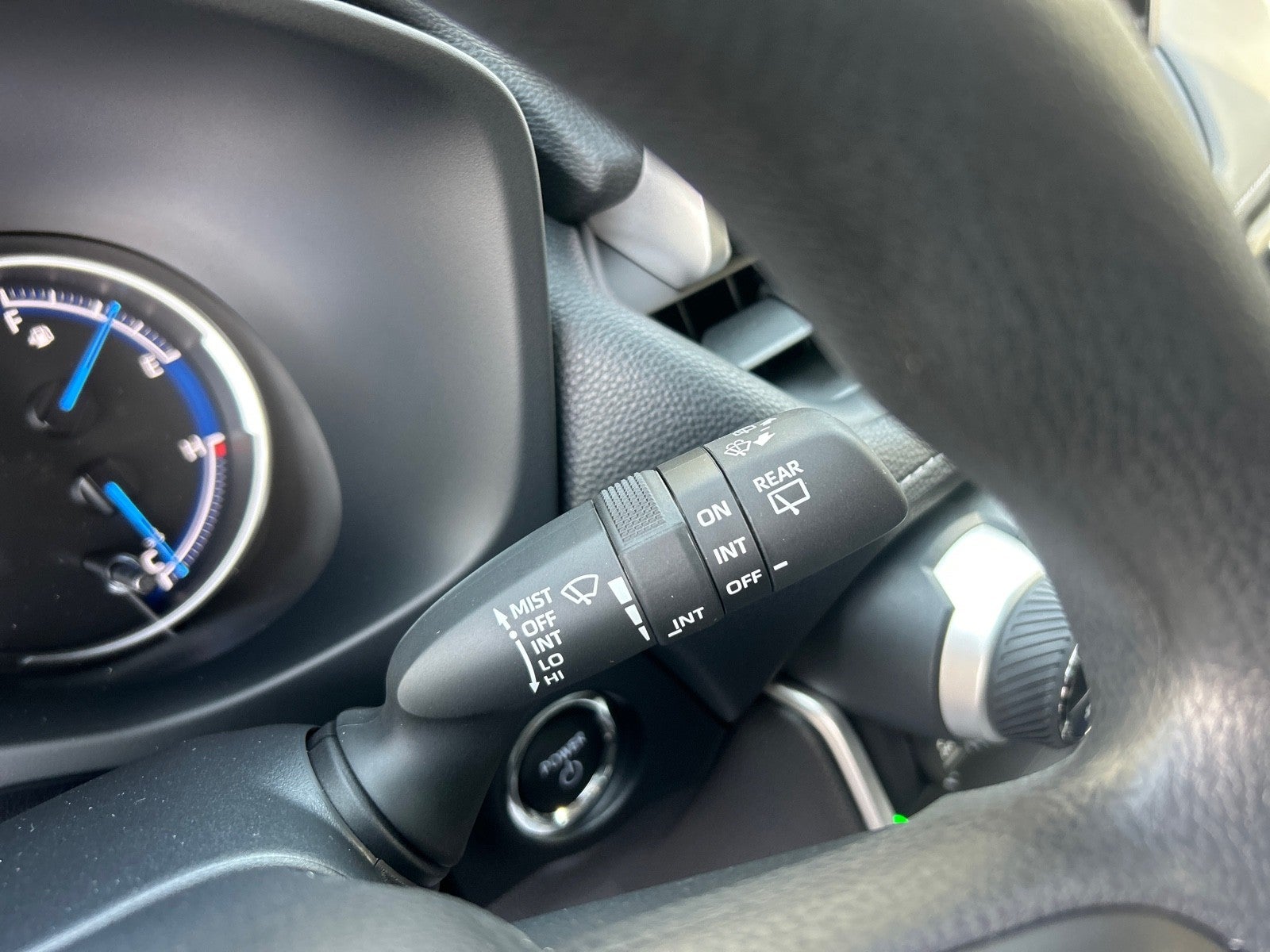 2025 Toyota RAV4 Hybrid Hybrid XLE