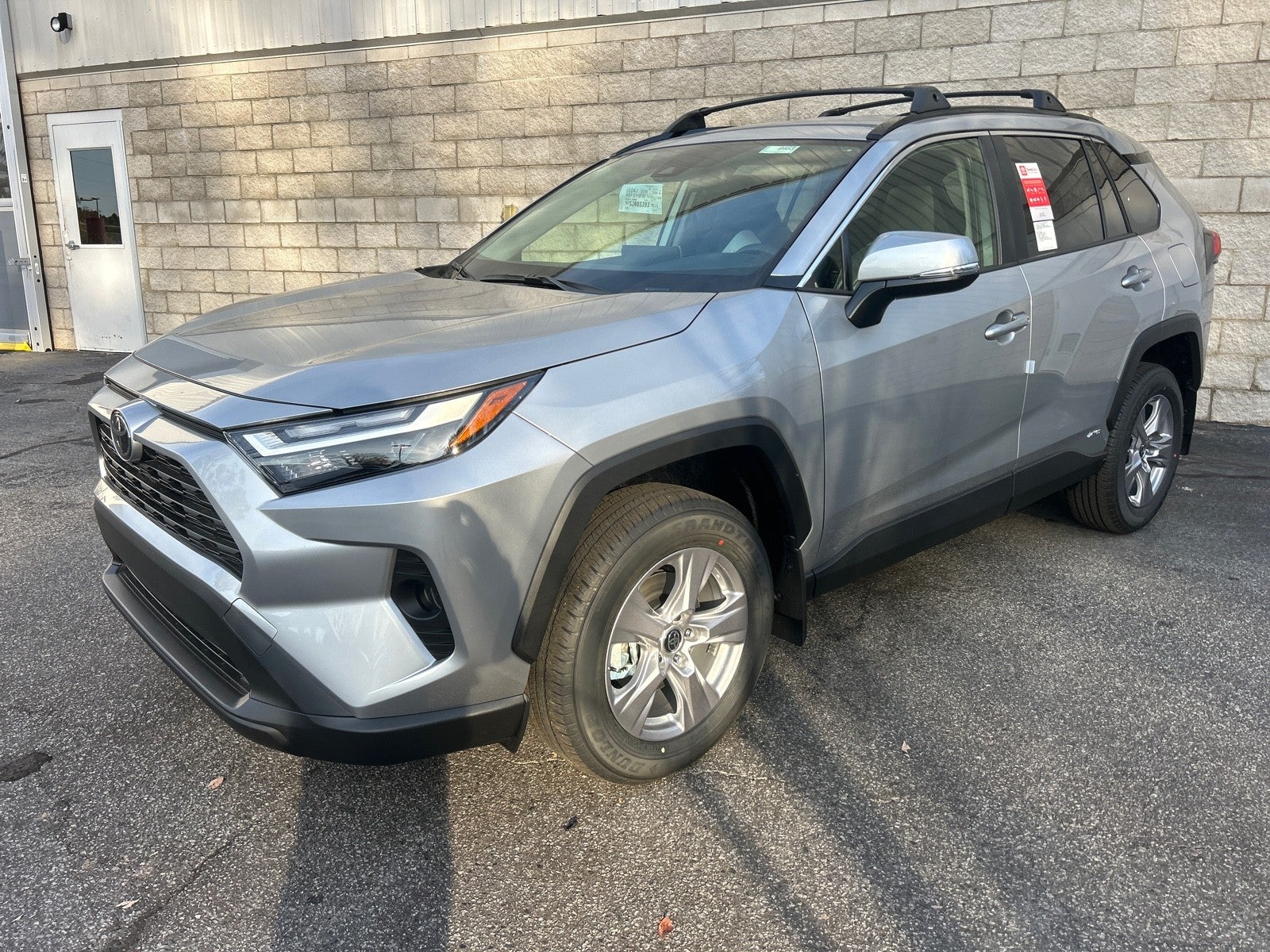 2025 Toyota RAV4 Hybrid Hybrid XLE