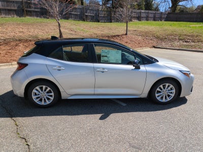 2026 Toyota Corolla Hatchback SE