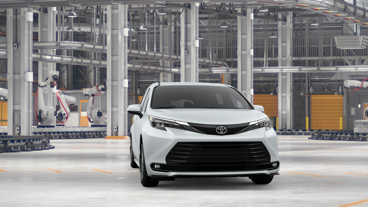 2026 Toyota Sienna XLE