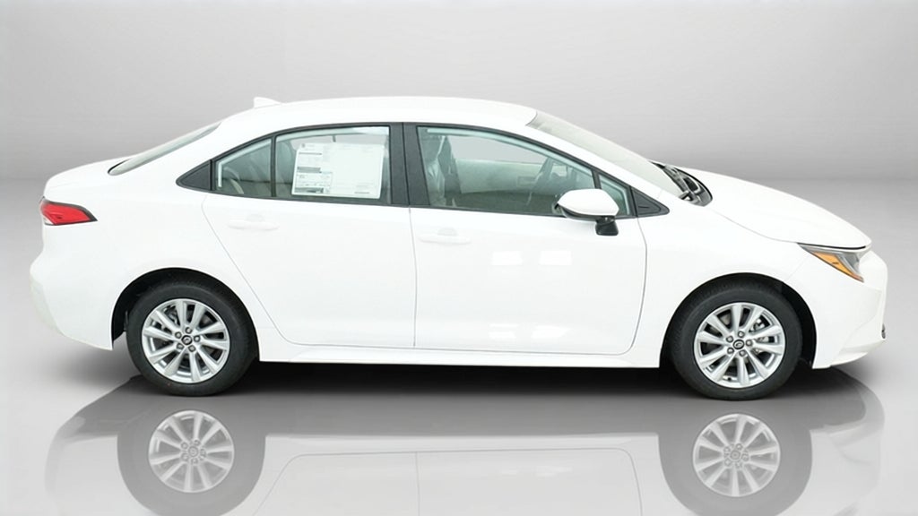 2027 Toyota Corolla LE