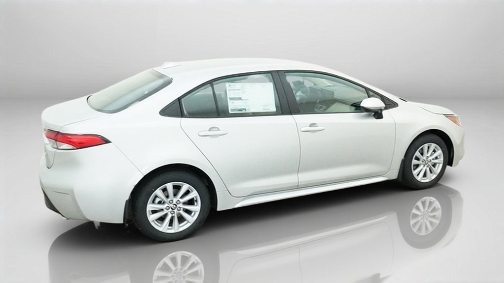2027 Toyota Corolla LE
