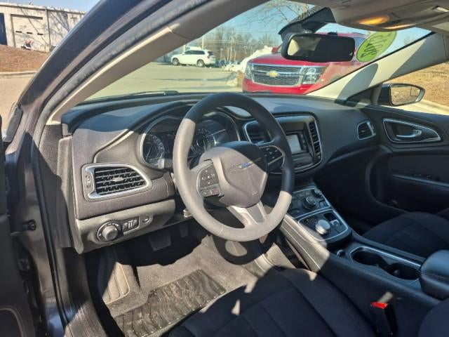 2015 Chrysler 200 LX