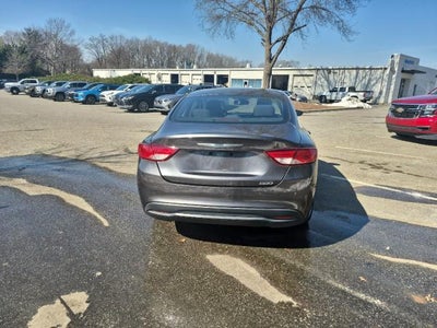 2015 Chrysler 200 LX