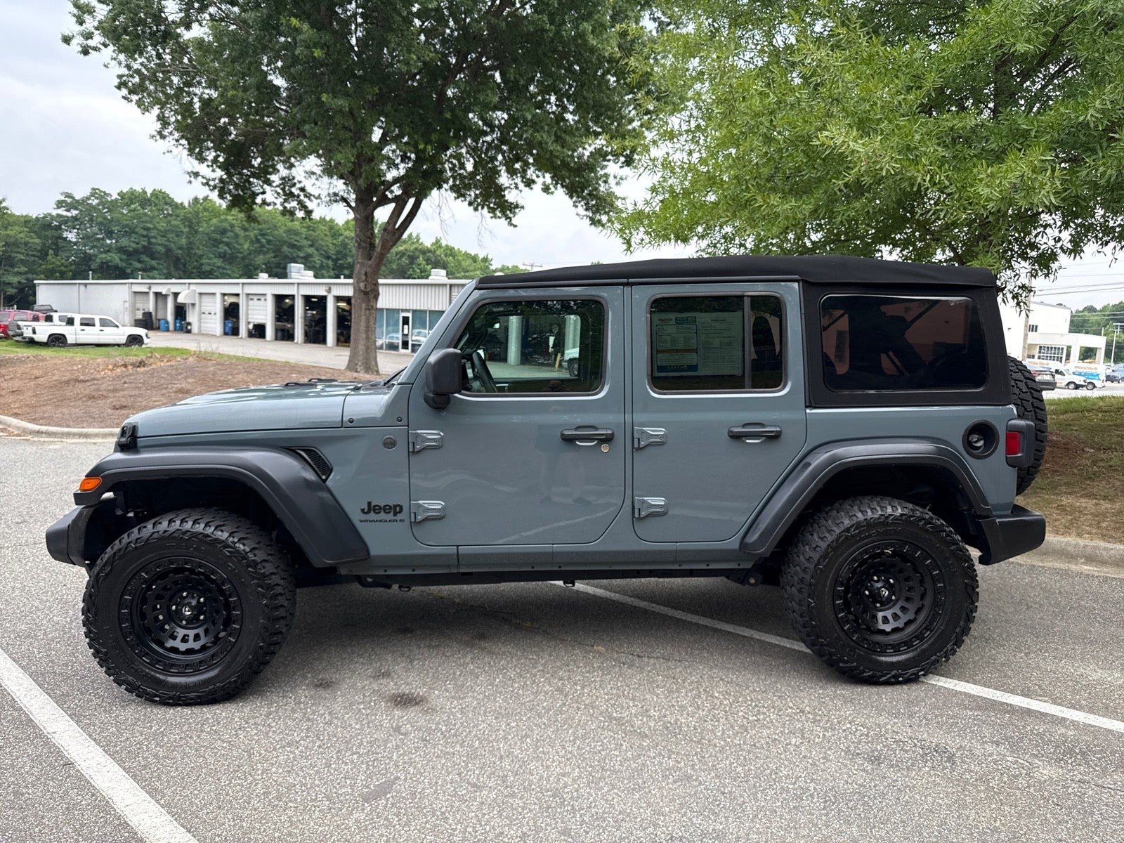 2024 Jeep Wrangler Sport