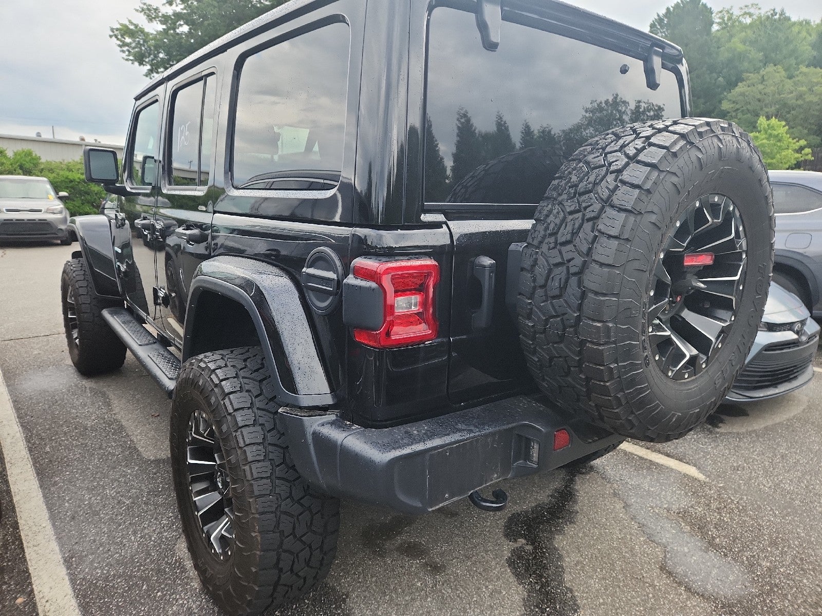 2024 Jeep Wrangler Sahara