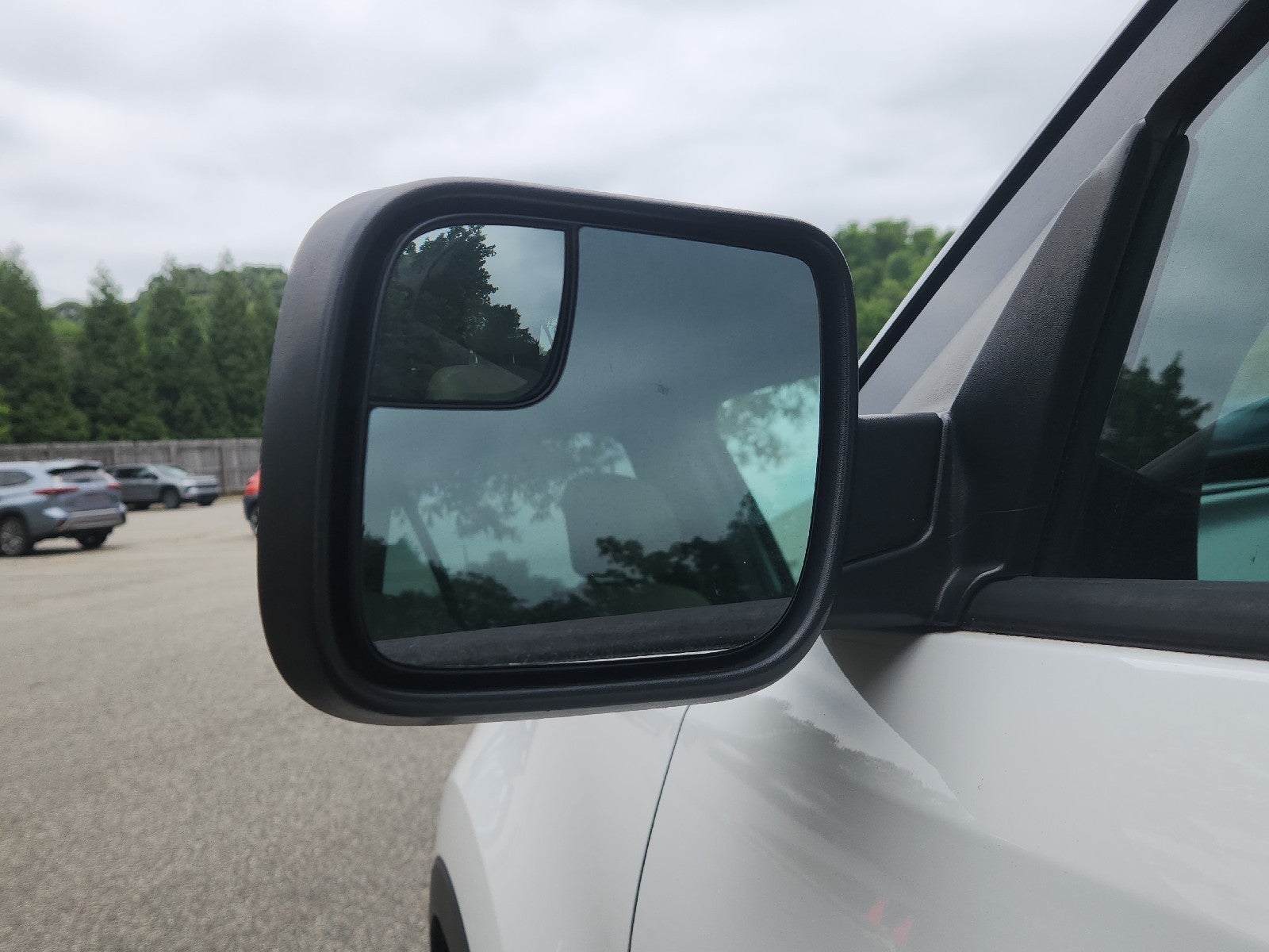 2017 Ford Explorer Base