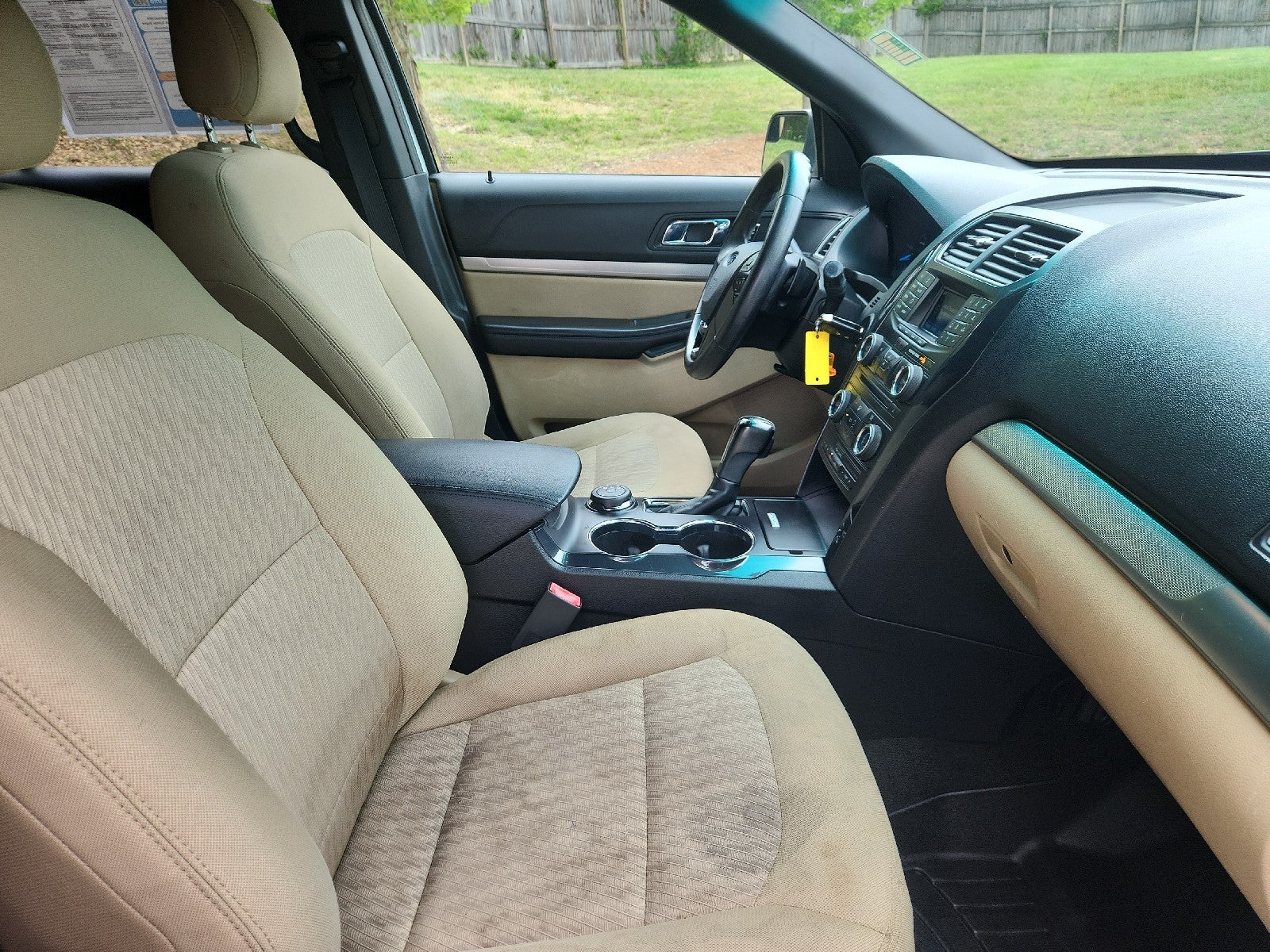 2017 Ford Explorer Base