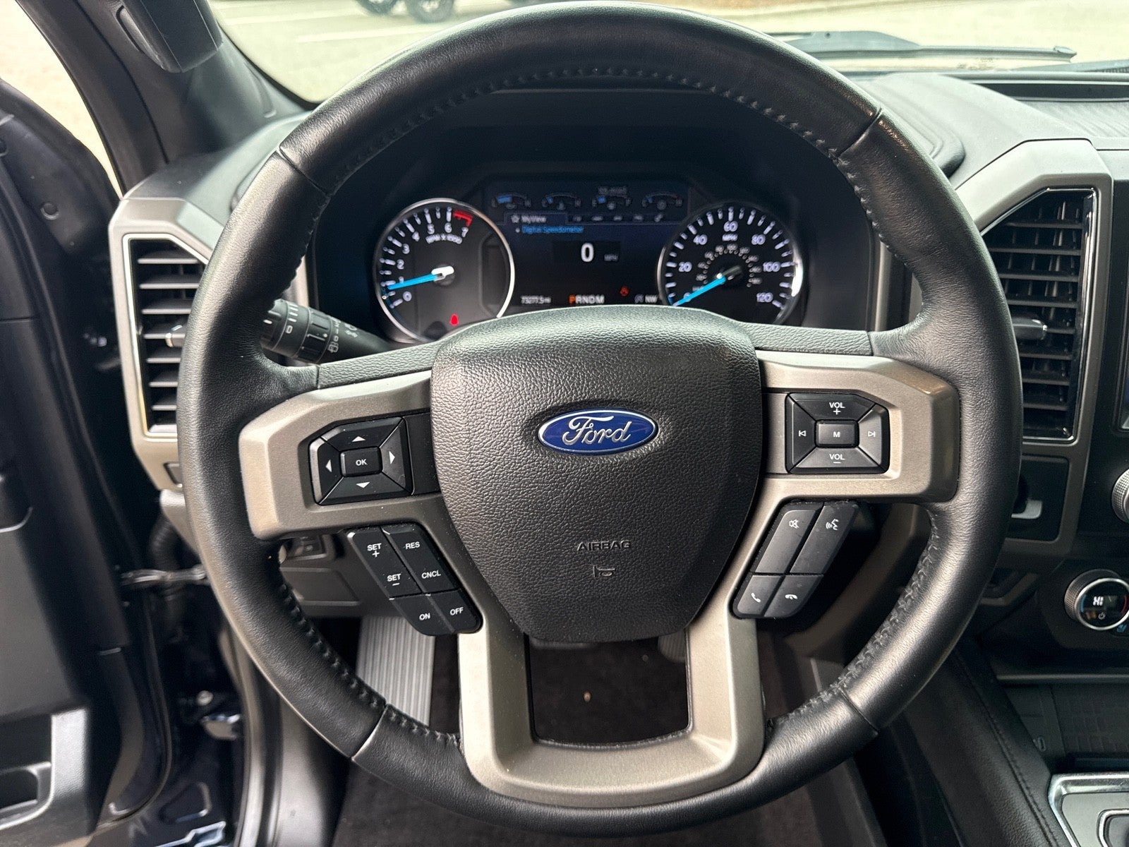 2021 Ford Expedition XLT