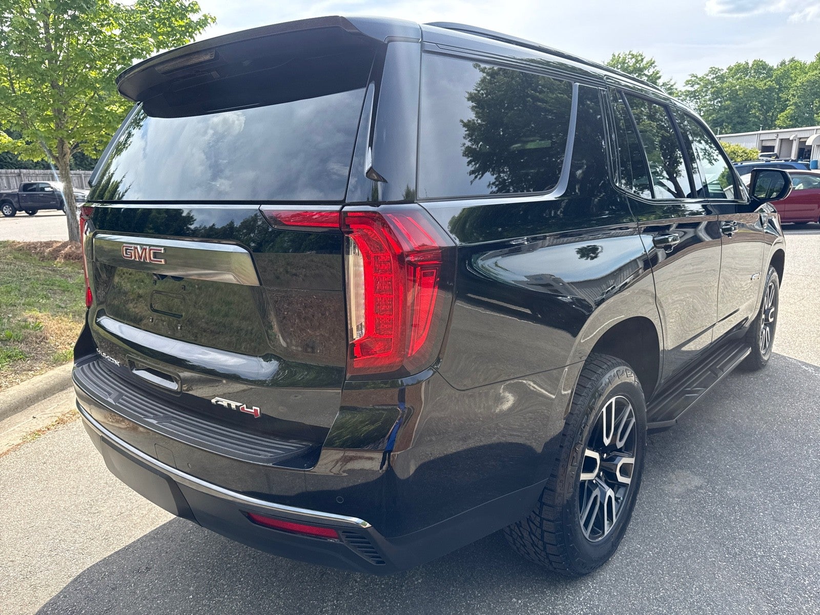 2023 GMC Yukon AT4