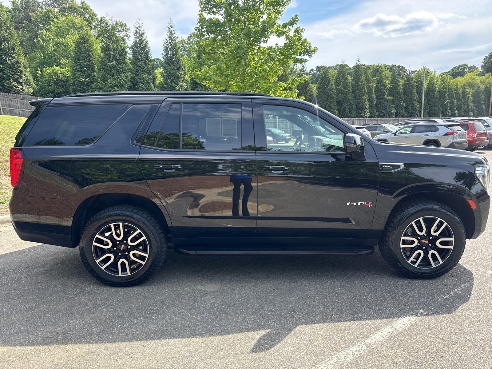 2023 GMC Yukon AT4