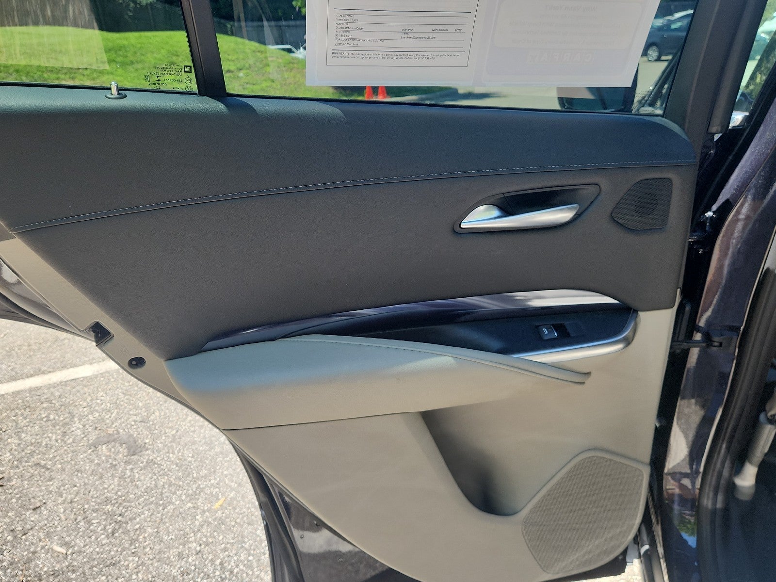 2023 Cadillac XT4 AWD Luxury