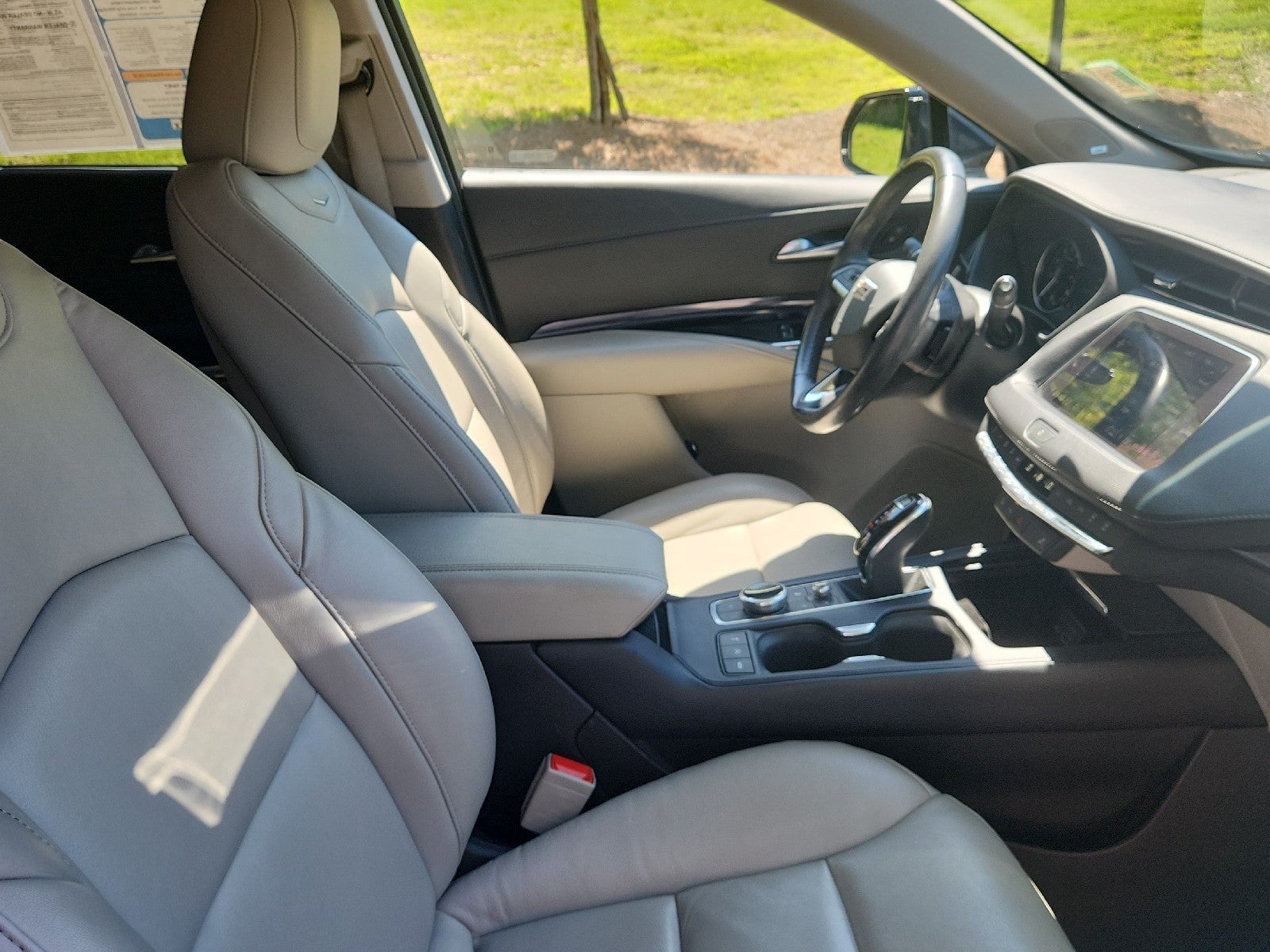 2023 Cadillac XT4 AWD Luxury