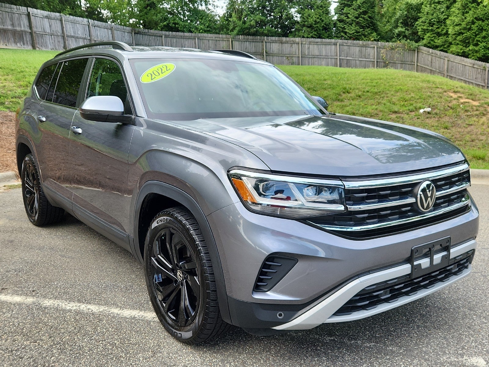 2022 Volkswagen Atlas 3.6L V6 SE w/Technology