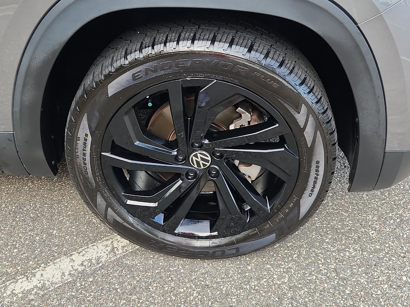 2022 Volkswagen Atlas 3.6L V6 SE w/Technology