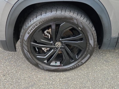 2022 Volkswagen Atlas 3.6L V6 SE w/Technology