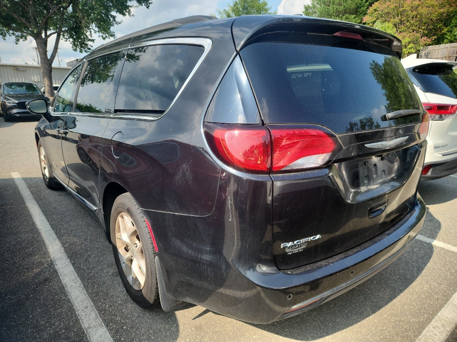 2017 Chrysler Pacifica Touring-L
