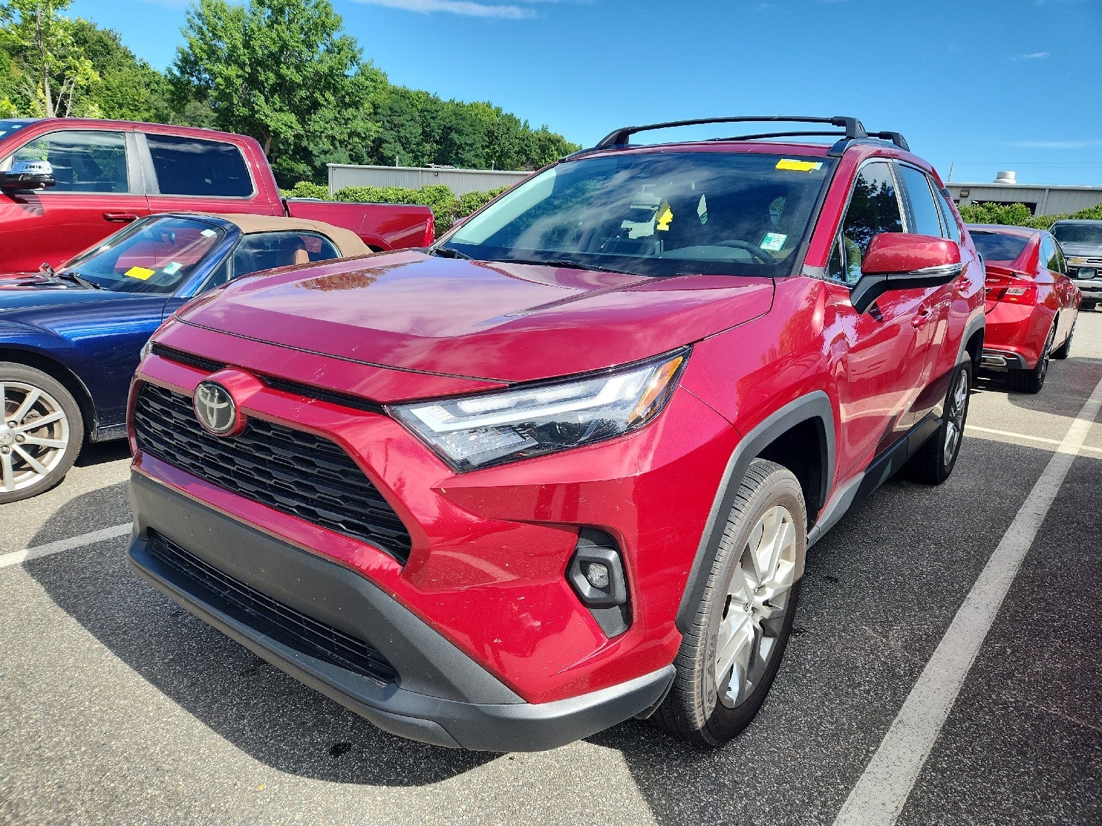 2025 Toyota RAV4 XLE Premium