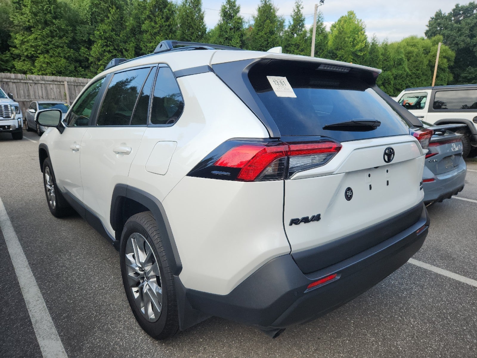 2025 Toyota RAV4 XLE Premium