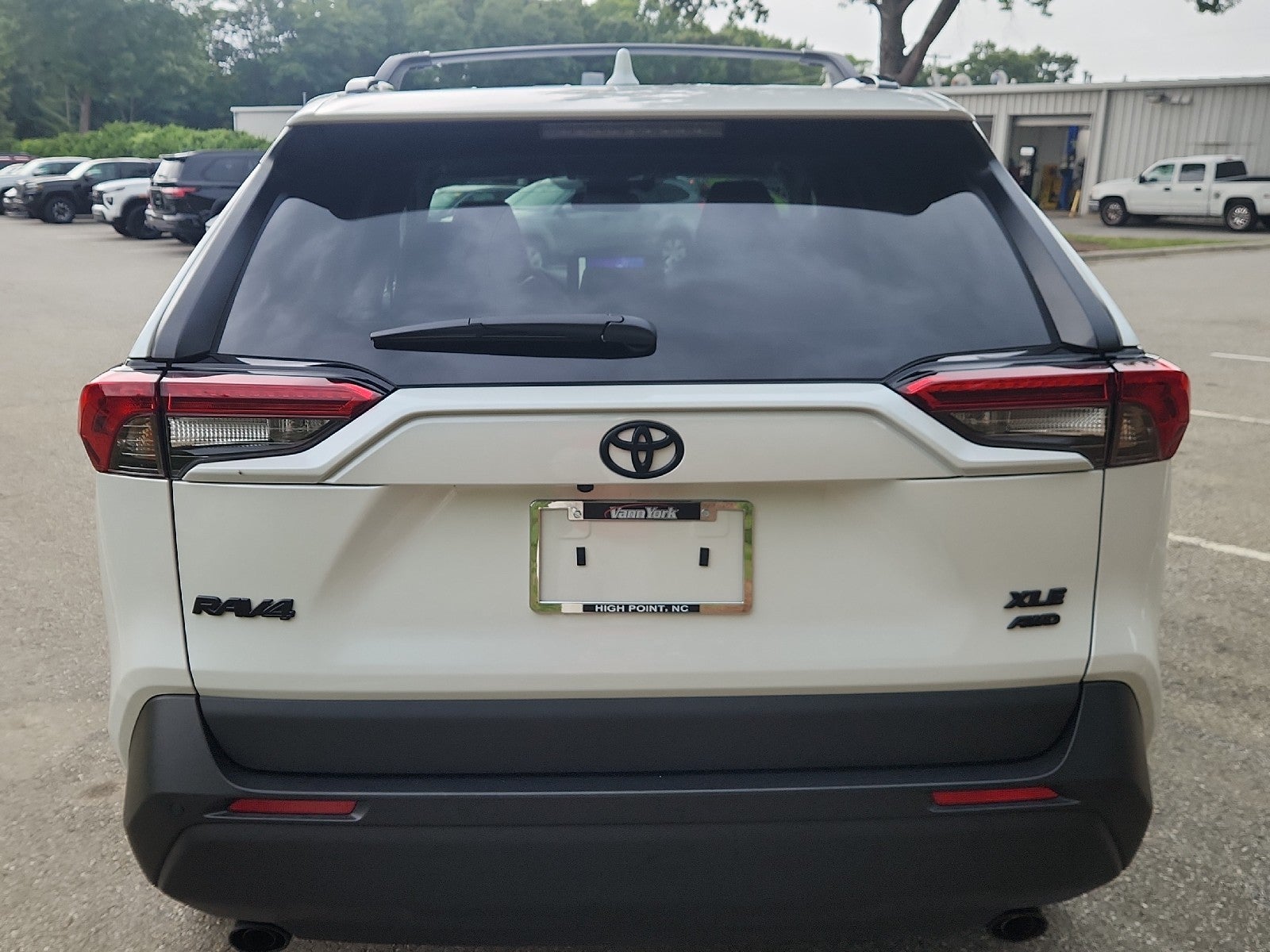 2025 Toyota RAV4 XLE Premium