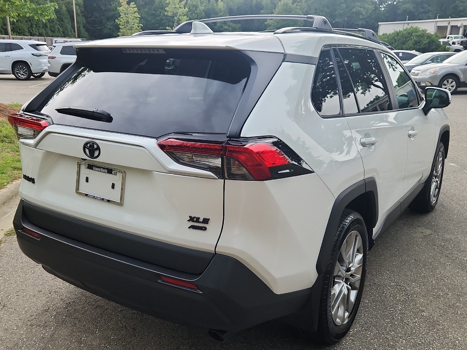 2025 Toyota RAV4 XLE Premium