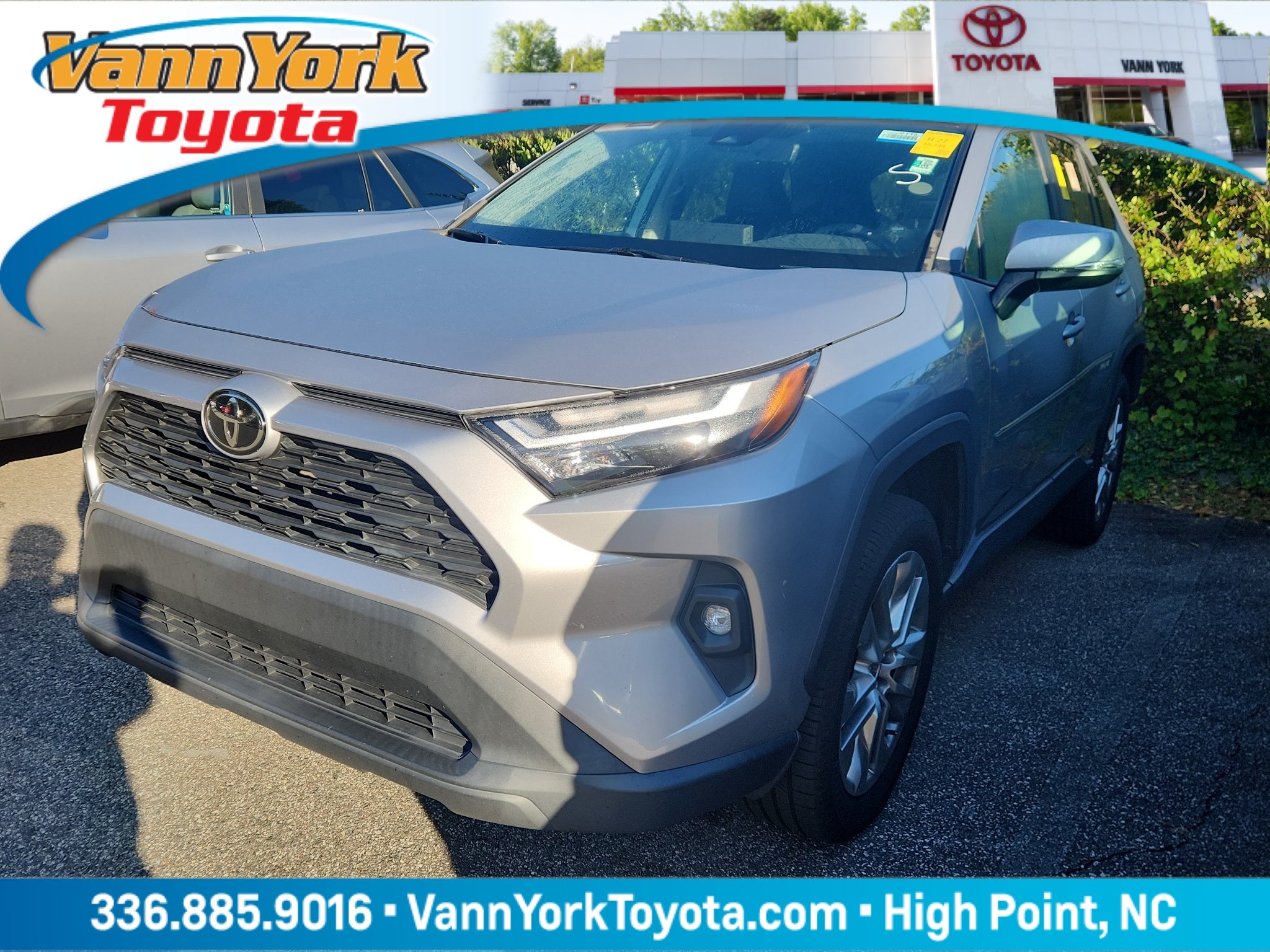 2022 Toyota RAV4 XLE Premium