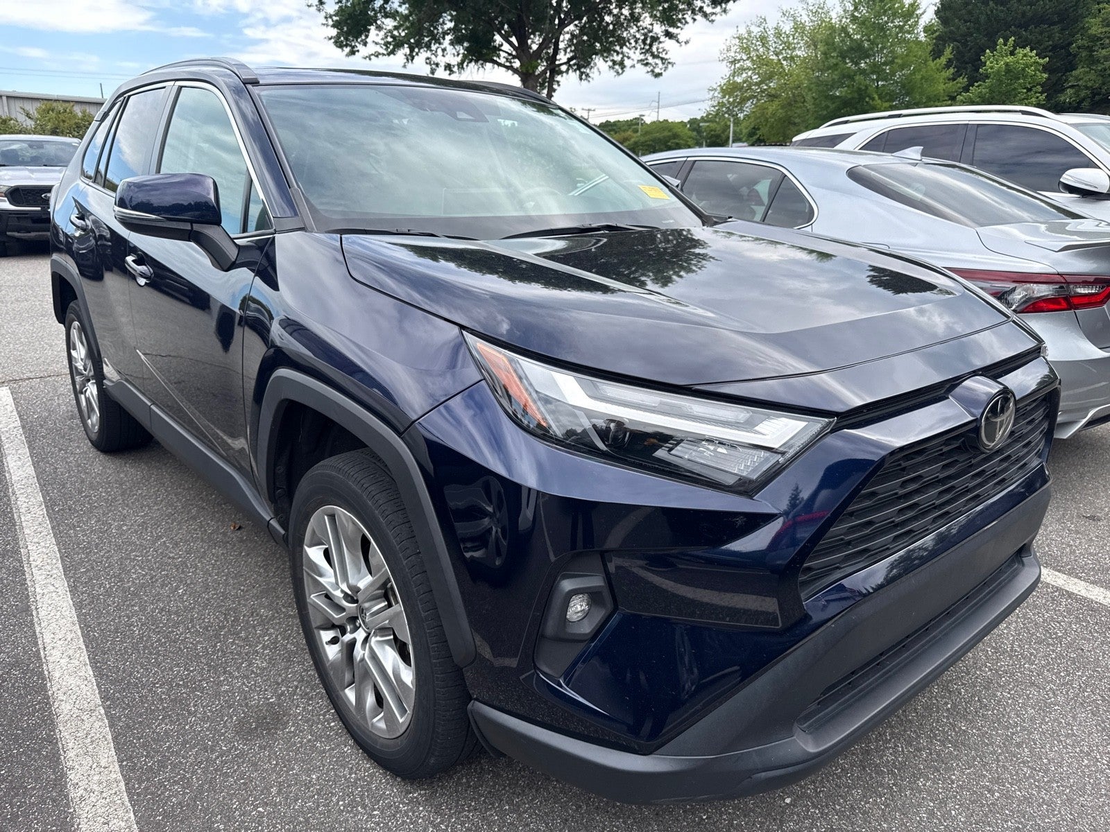 2022 Toyota RAV4 XLE Premium