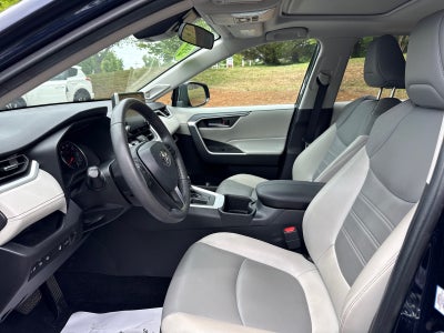 2022 Toyota RAV4 XLE Premium