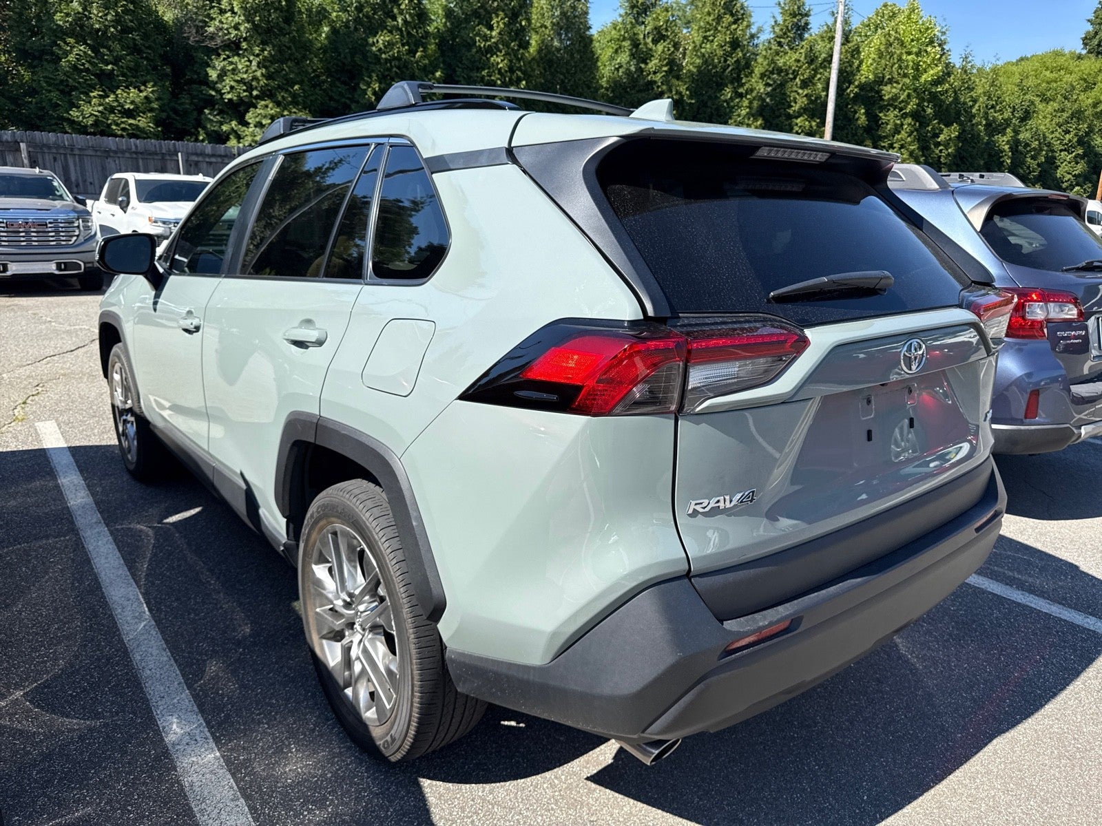 2019 Toyota RAV4 XLE Premium