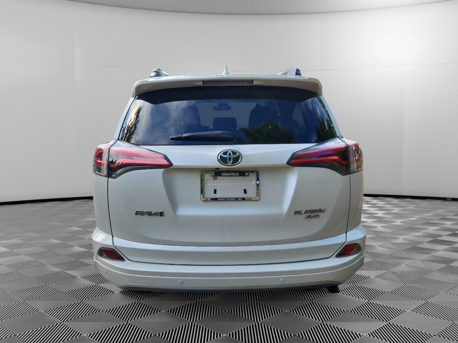 2017 Toyota RAV4 Platinum