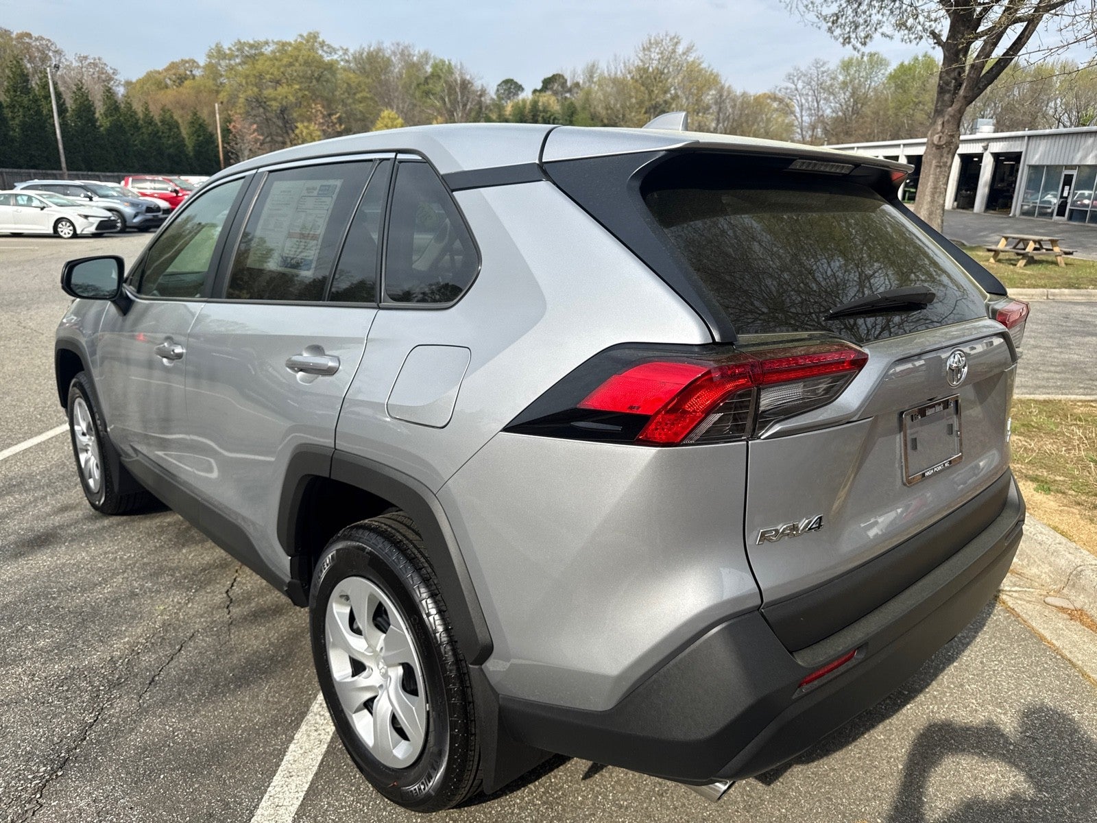 2025 Toyota RAV4 LE
