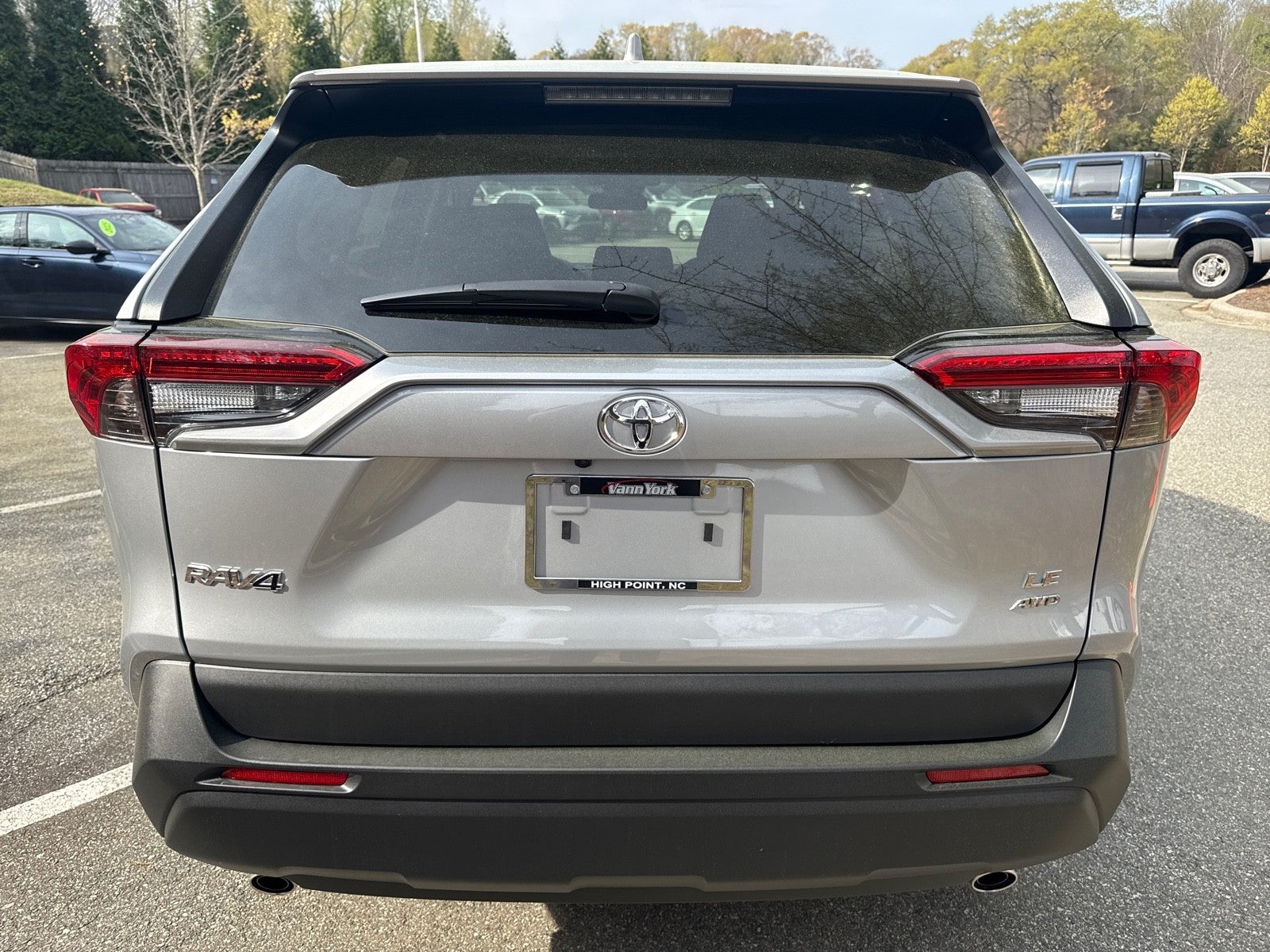 2025 Toyota RAV4 LE