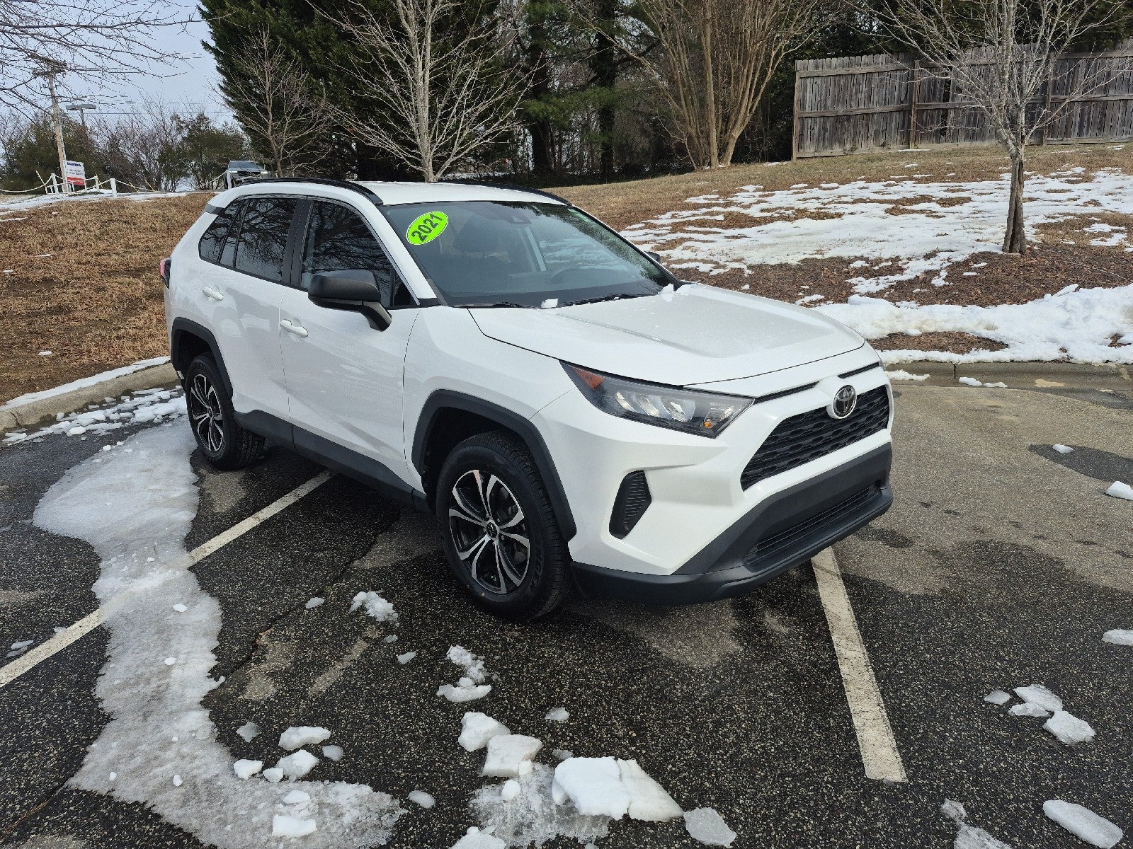 2021 Toyota RAV4 LE