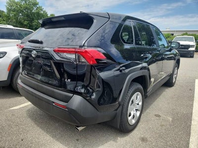 2025 Toyota RAV4 LE
