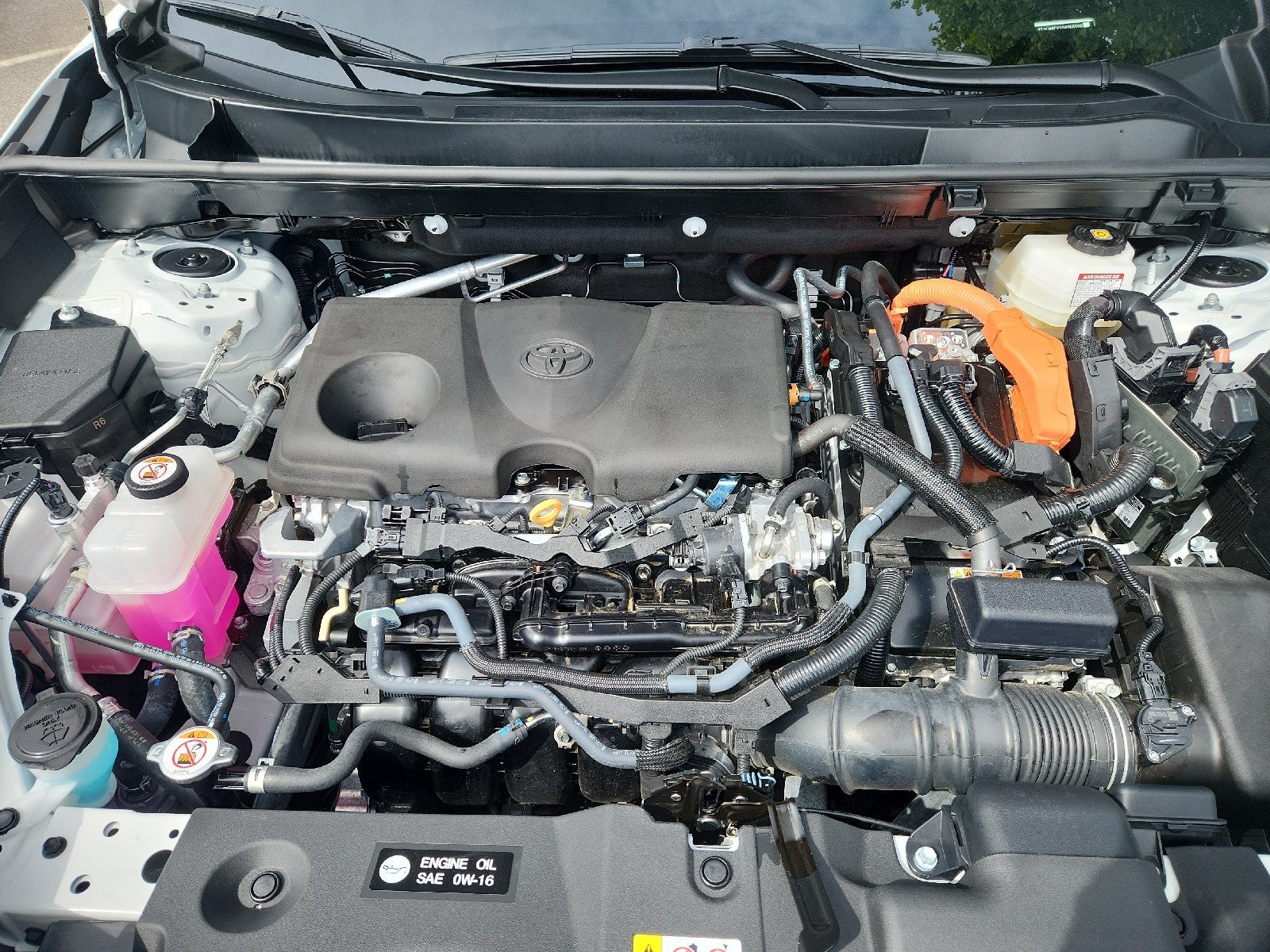 2025 Toyota RAV4 Hybrid LE