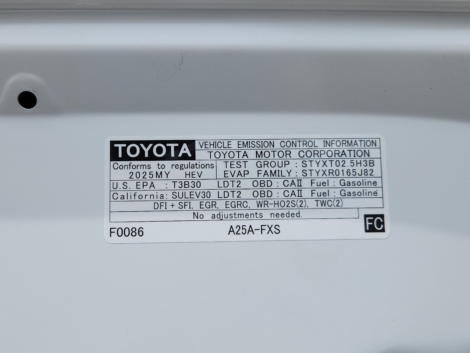 2025 Toyota RAV4 Hybrid LE