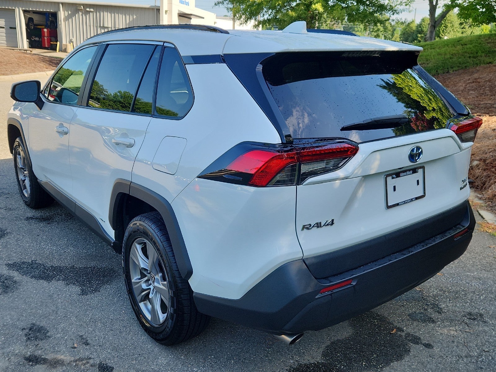 2023 Toyota RAV4 Hybrid XLE