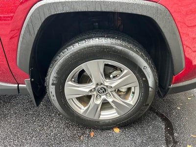 2022 Toyota RAV4 Hybrid XLE