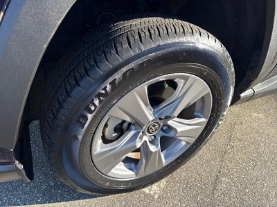 2022 Toyota RAV4 XLE